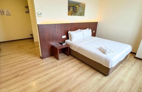 Miri Hotel | Emart Hotel (Riam)