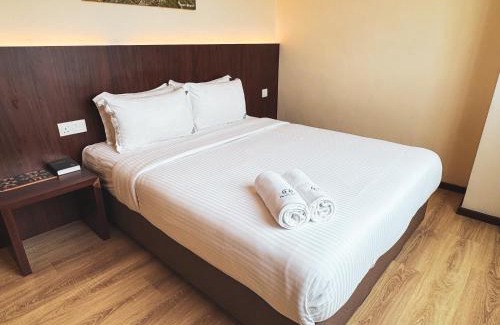 Miri Hotel | Emart Hotel (Riam)