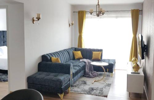 Nairobi Apartamento | Emaza Lux Stylish, Modern 1 Bedroom Apartment, Pool & Gym, at Mi Vida Garden City