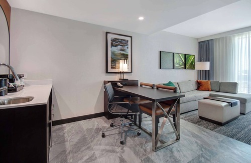 Alpharetta Hotel | Embassy Suites By Hilton Alpharetta Halcyon