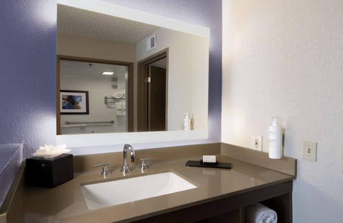 Irving Hotel | Embassy Suites by Hilton Dallas DFW Airport South