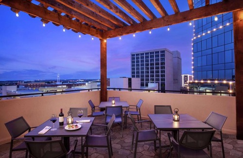 Downtown Fort Worth Hotel | Embassy Suites by Hilton Fort Worth Downtown