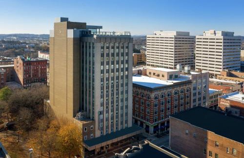 Downtown Knoxville Hotel | Embassy Suites By Hilton Knoxville Downtown