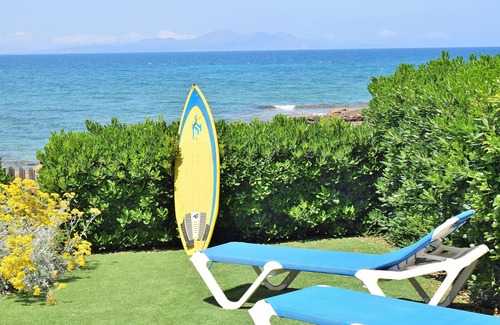 Urbanizacion S'Estanyol Villa | Embat 017 villa con piscina privada y acceso directo al mar, jardín y aire acondicionado