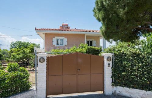 Eretria Casa | Emerald House