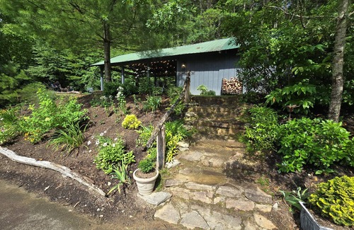 Cedar Mountain Casa | Emerald Lake Cottage - Families - Fishing - Biking