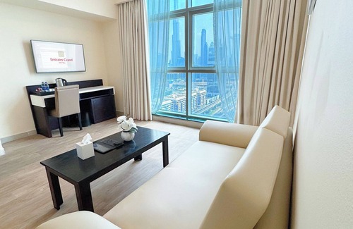 Trade Center Apartamento | Emirates Grand Hotel