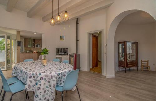 Empuriabrava Casa | Empurialola -Encantadora Casa con jardin cerca del centro -142