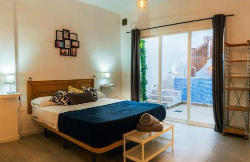 Guainos Bajos Casa | Enamórate con vistas al mar en La Marina House