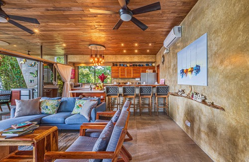Hatillo Villa | Encantada- Villa nueva, verdaderamente espectacular con vistas a la montaña y al mar