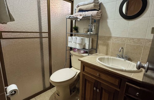 Ciudad Obregón Casa | Encantadora Casa Familiar con 3 Recámaras y 1 Baño