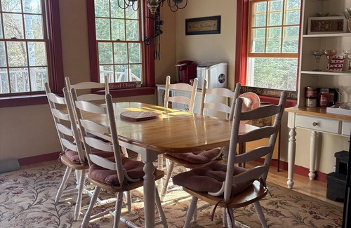 Sunday River Area Chalet De Esquí | Enchanting 4-bedroom chalet with WiFi in Andover