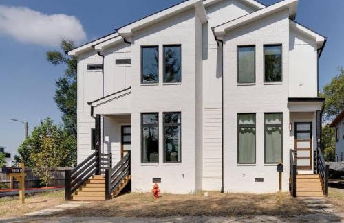 Talbot's Corner Casa | Enchanting Escape -Side-by-Side Luxury Nash Homes