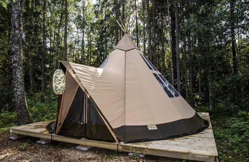 Bozeman Alquiler De RV | Enchanting Nordic Tipi for a Montana Glamping Getaway