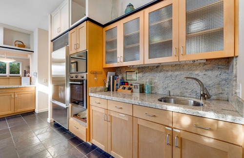 Eastside Santa Cruz Casa | Enchanting waterfront home with hot tub, patio, & great harbor views