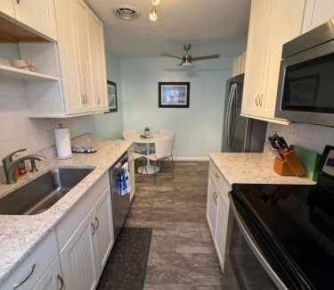 Northeast Virginia Beach Casa | Endless Beach #B,Oceanfront, 3bedrooms-2bath-Pet Friendly