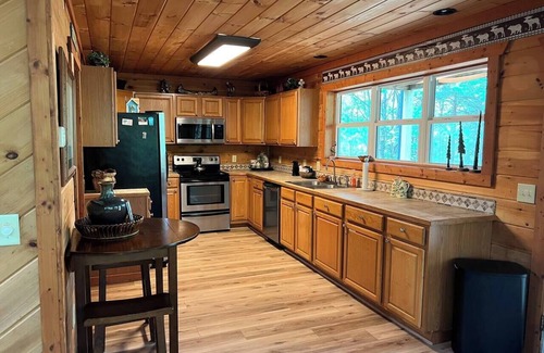 Sautee Nacoochee Cabina | Endless Views Cabin, Tucked away In the Woods