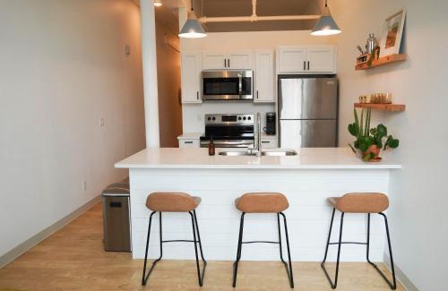 Duluth Apartamento | Enger Lofts Hotel & Marketplace by Heirloom Boutique Collection