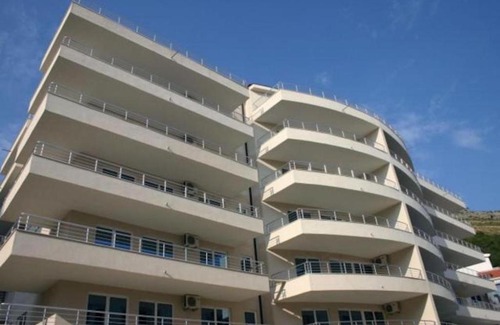 Petrovac Apartamento | ENGORA 16