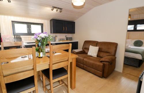 Llanelidan Casa | Enia Lodge 2