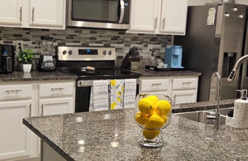 Lakeland Casa | Enjoy a family house close to themes parks and large convenience Stores and Mall