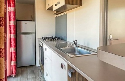 Saint-Privat-des-Vieux Casa | Enjoy a relaxing break close to nature in this mobile home.
