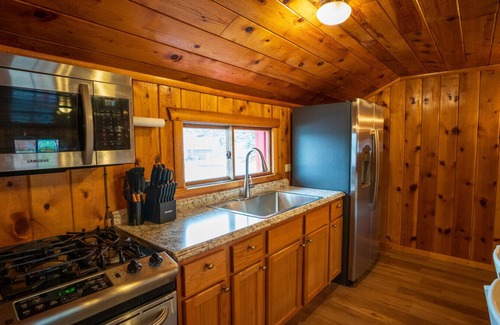 Pitkin Apartamento | Enjoy a historic town and Colorado Mountains!