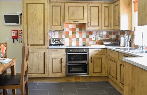 Glandyfi Cabaña | Alojamiento de 2 habitaciones en Talybont, near Aberystwyth