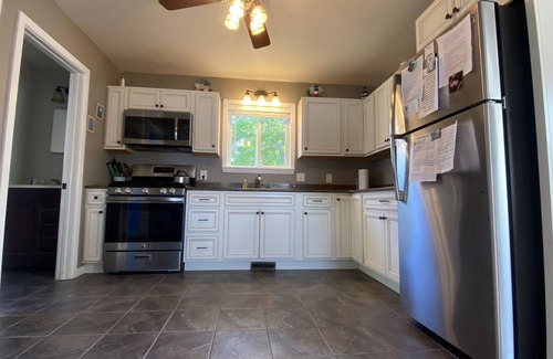 Hale Cabaña | Enjoy A Restful Week Overlooking the Lake in Hale Michigan