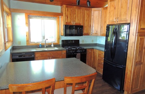 Cape Vincent Apartamento | Enjoy a spectacular view of the St. Lawrence River from the Owner’s Apartment.