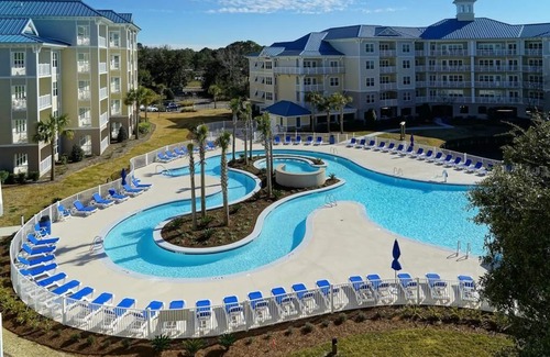 Palmetto Dunes Villa | Disfrute de golf de 18 hoyos de cortesía todos los días, piscina al aire libre y río lento.