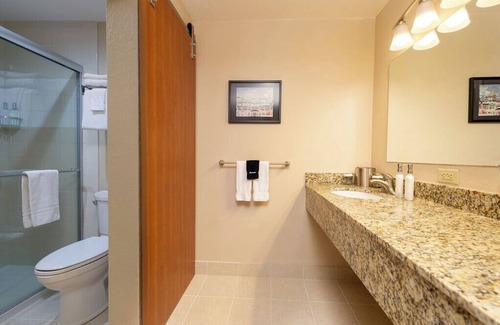 Leavenworth Hotel | Enjoy easy walking access to all Leavenworth has to offer after a relaxing night in our room with two queen beds.