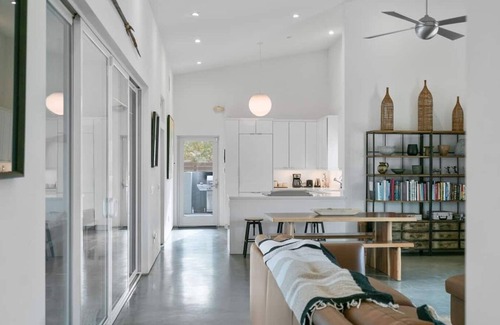 Joshua Tree Villa | Enjoy full access to the property—wander, explore, and connect with nature. Relax with stunning sunsets and star-filled skies. For urgent matters, our support team is just a message or call away. 🌵✨