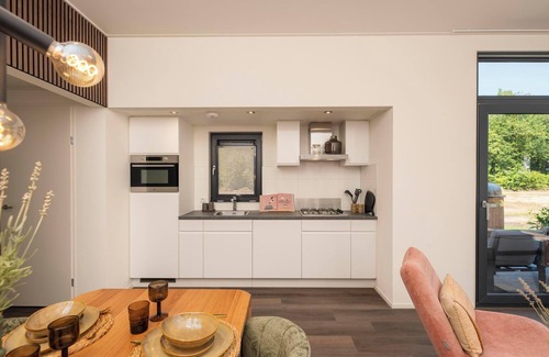Lieren Casa | Enjoy luxury and comfort in our spacious Cannenburch with modern amenities and your own hot tub