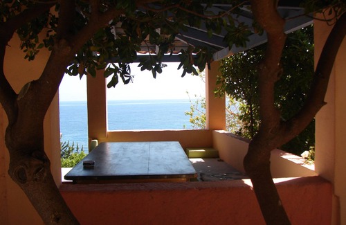 Karlovassi Apartamento | Disfruta de amaneceres y atardeceres desde este acogedor estudio con playa privada