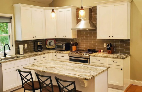 Waleska Casa | Enjoy the Beautiful Scenery and Tranquil Waters of Lake Chickasaw