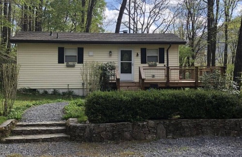 Maggie Valley Cabina | ¡Disfruta del aire fresco de la montaña a 4300 pies!