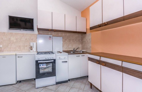 Lupoglav Casa | Disfrute del panorama desde esta propiedad en un terreno de 28.800 m2