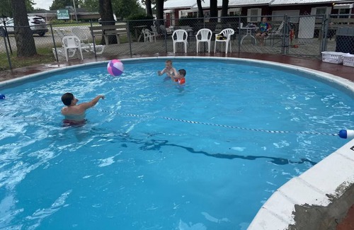 Cassville Cabina | Enjoy your family vacation!-Cabin 8
