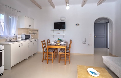 Karystos Apartamento | ¡Disfrute de su estadía en Karystos Villas con una maravillosa vista sobre el mar!