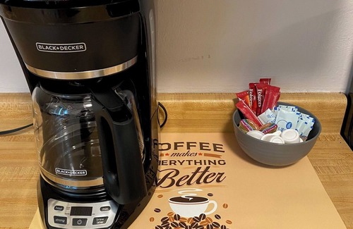 Greenfield Casa | Enjoyable 4-bedroom house in Greenfield, WI