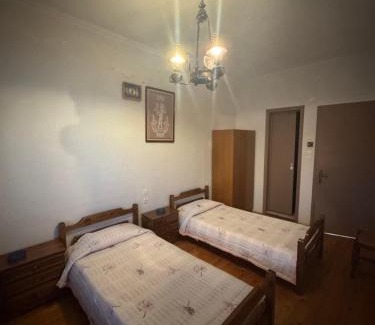 Dispilio Casa | Enoikiazomena Domatia Lazaros