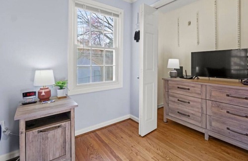 Travelers Rest Casa | ~Enoree Cottage~ 5 min to Downtown Traveler's Rest