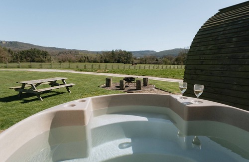 Thirsk Cabina | Grande-Accessible Hot Tub-Cabaña-Baño privado con ducha