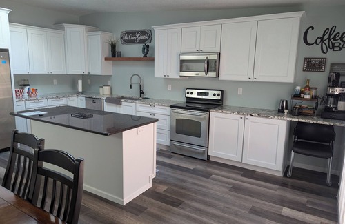 Rochester Casa | Entertainment for the whole family. Sleeps up to 10.