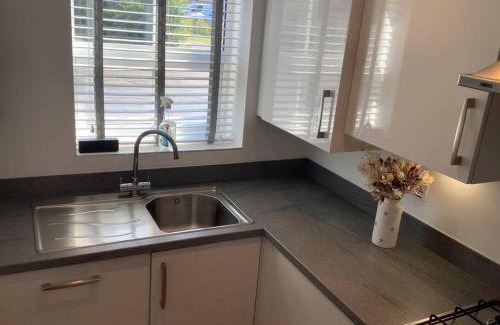 Tamworth Casa | Entire 2 bedroom house in Tamworth