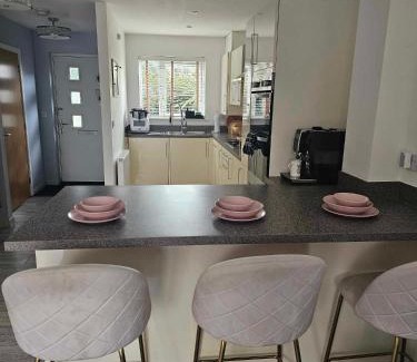 Plymouth Apartamento | Entire 2 Bedroom House Modern Stylish Luxury