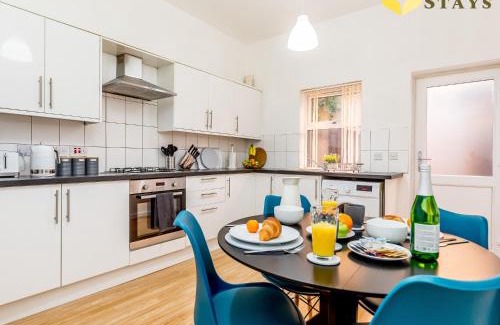 Northampton Apartamento | Entire 2BR House 4beds Walk to Town Ctr