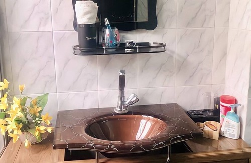 Tollygunge Casa | Entire Apartment- Centrally located in Tollygunge