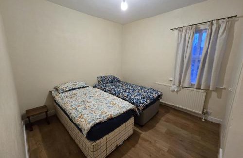 Banbury Apartamento | Entire Banbury House - Walking Distance To The Station & Shops
